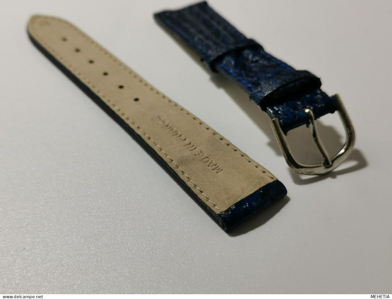 Bracelet De Montre En Cuir De Saumon Neuf - Bleu  - Fait Main En France 20mm Livré Avec 2 Pompes Inox - Autres & Non Classés