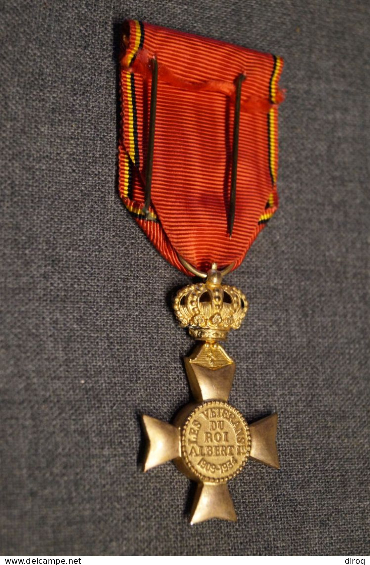 Décoration,médaille Militaire,Vétérant Du Roi Albert 1er., 1909 - 1934,collection Militaria - Bélgica