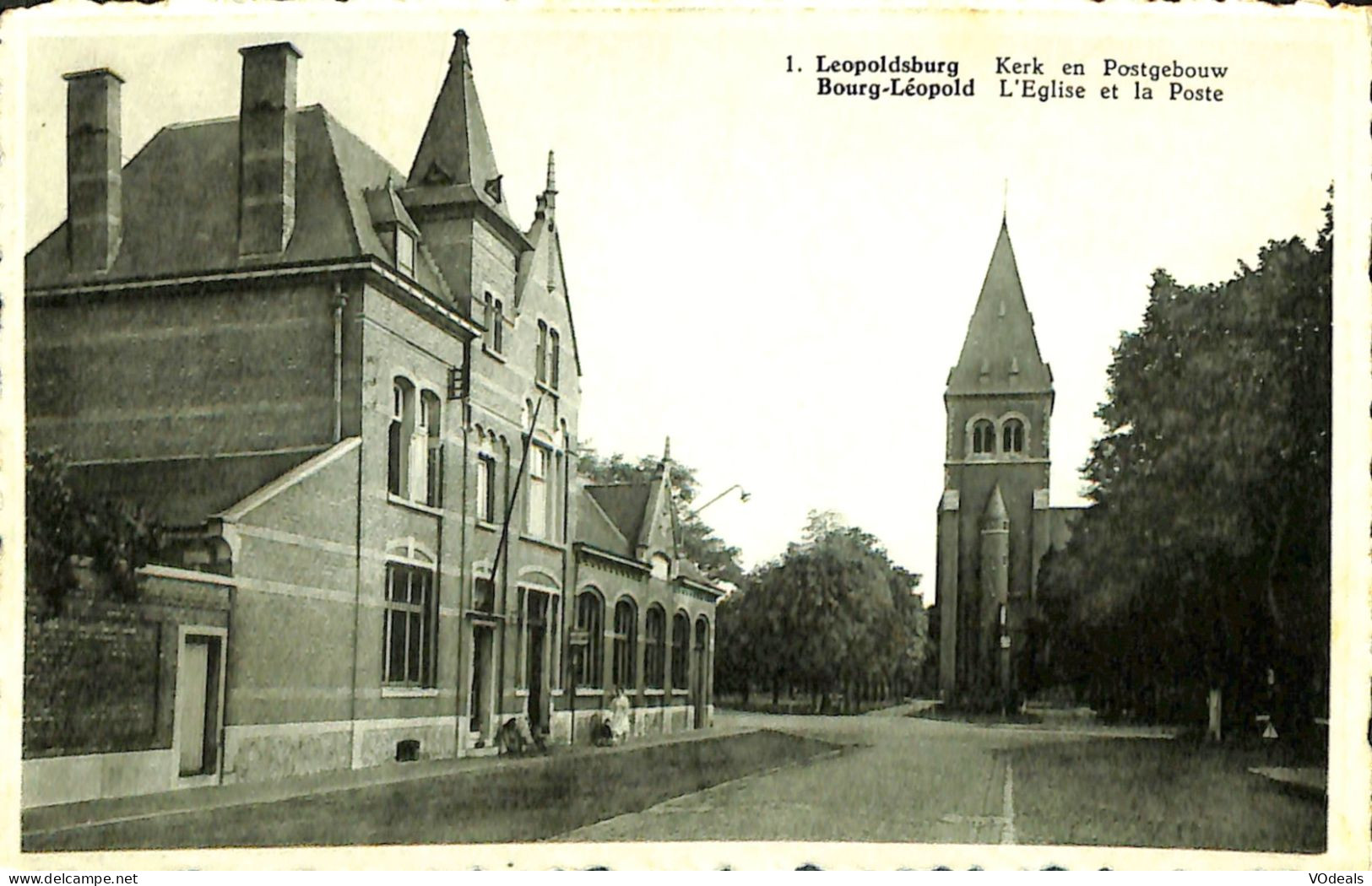 Belgique - Limbourg - Leopoldsburg - Bourg-Léopold - L'Eglise Et La Poste - Kerk En Postgebouw - Leopoldsburg
