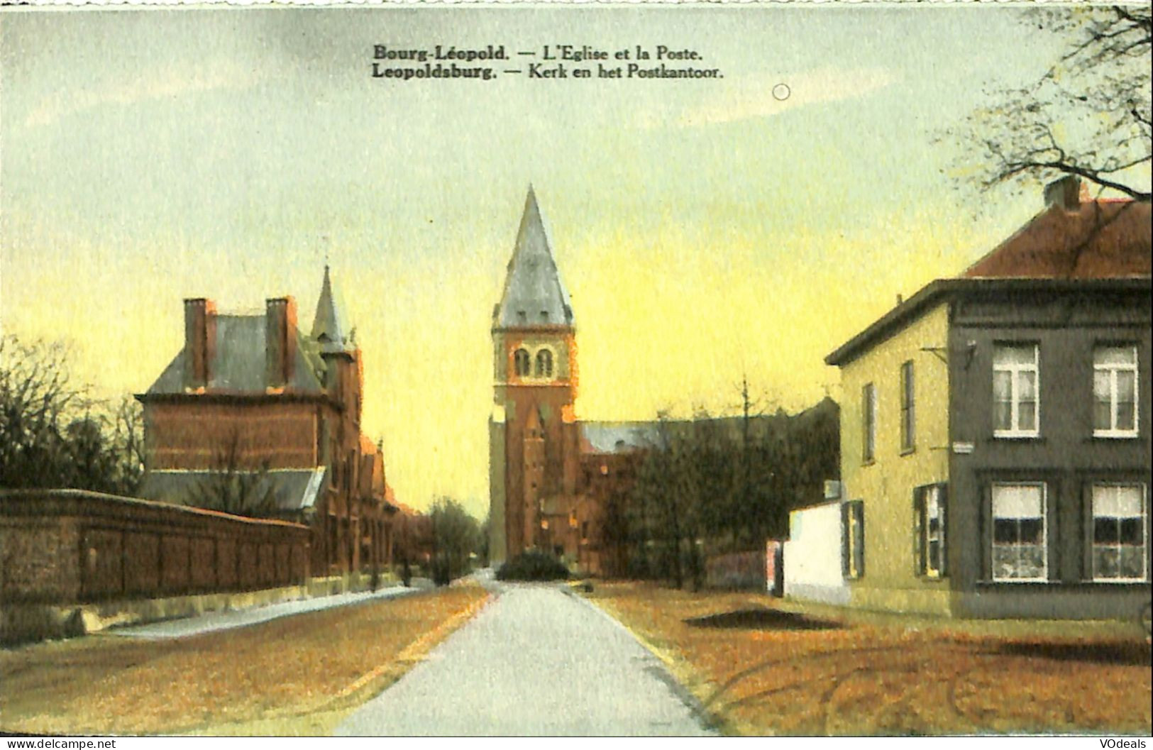 Belgique - Limbourg - Leopoldsburg - Bourg-Léopold - L'Eglise Et La Poste - Kerk En Postkantoor - Leopoldsburg