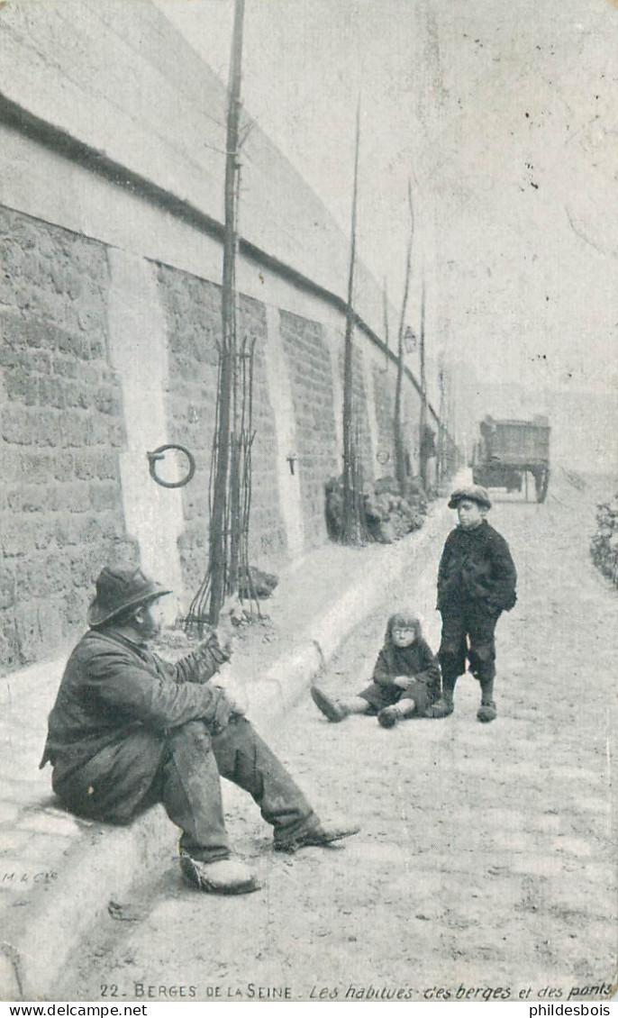 PARIS   ( Berges De La Seine  )  LES HABITUÉS - La Seine Et Ses Bords