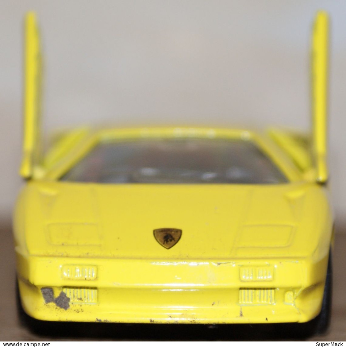 MAISTO (Collection SHELL) - Lamborghini Diablo jaune 1:40