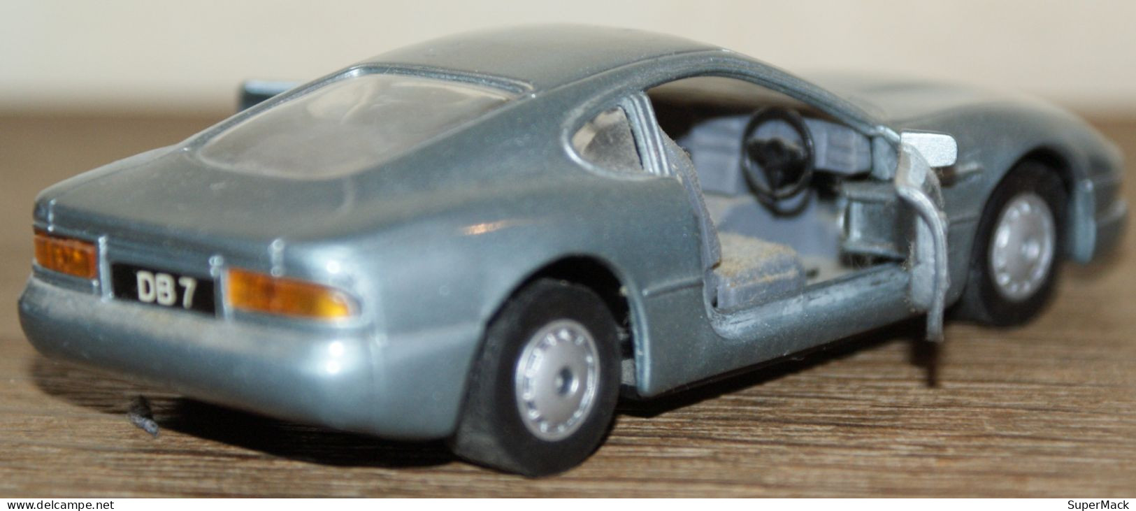 MAISTO (Collection SHELL) - Aston Martin DB7 Bleue Claire - 1:40 - Maisto