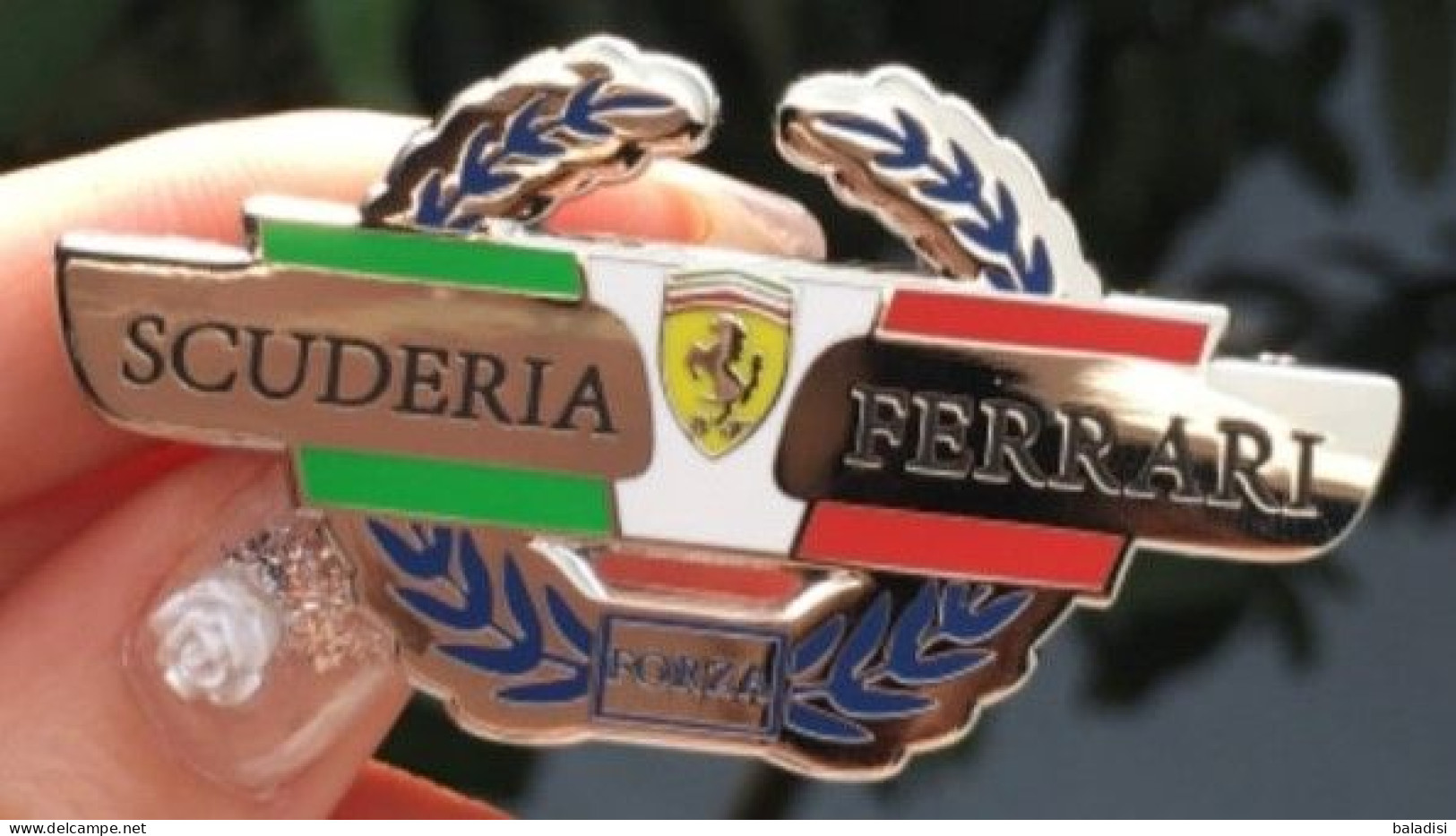 Pins SUPERBE PIN'S SCUDERIA FERRARI, 60mm - Ferrari