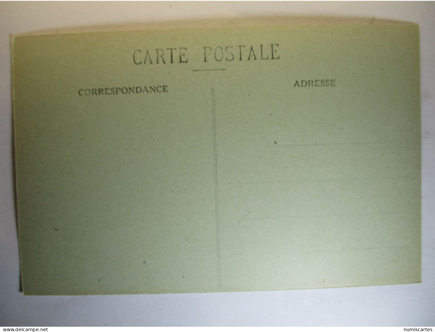 Carte Postale Neuilly L'Eveque (52) Vue Générale (Petit Format Noir Et Blanc Non Circulée ) - Neuilly L'Eveque