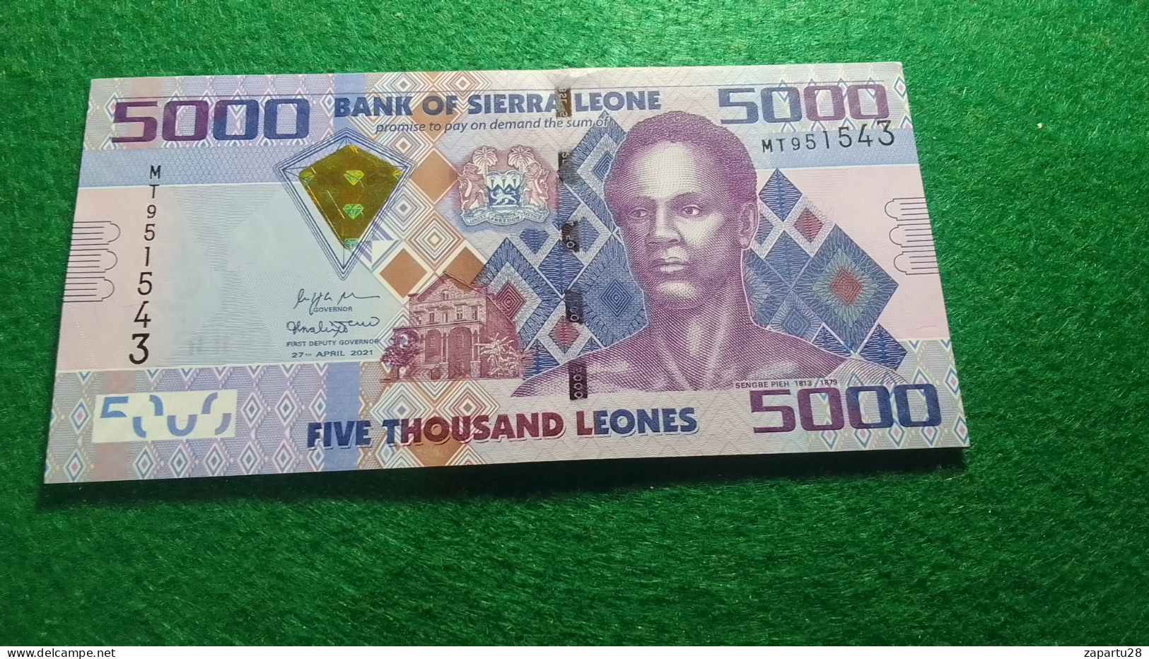 SİERRA LEONE-    5000    LEONES     UNC - Sierra Leona