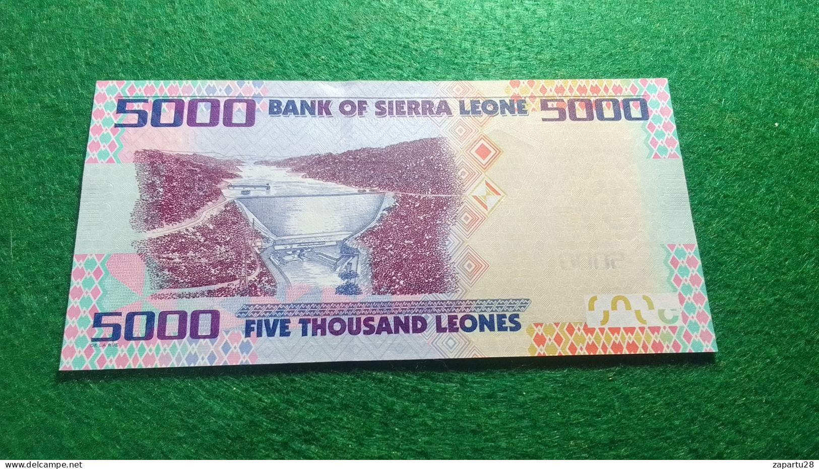 SİERRA LEONE-    5000    LEONES     UNC - Sierra Leone