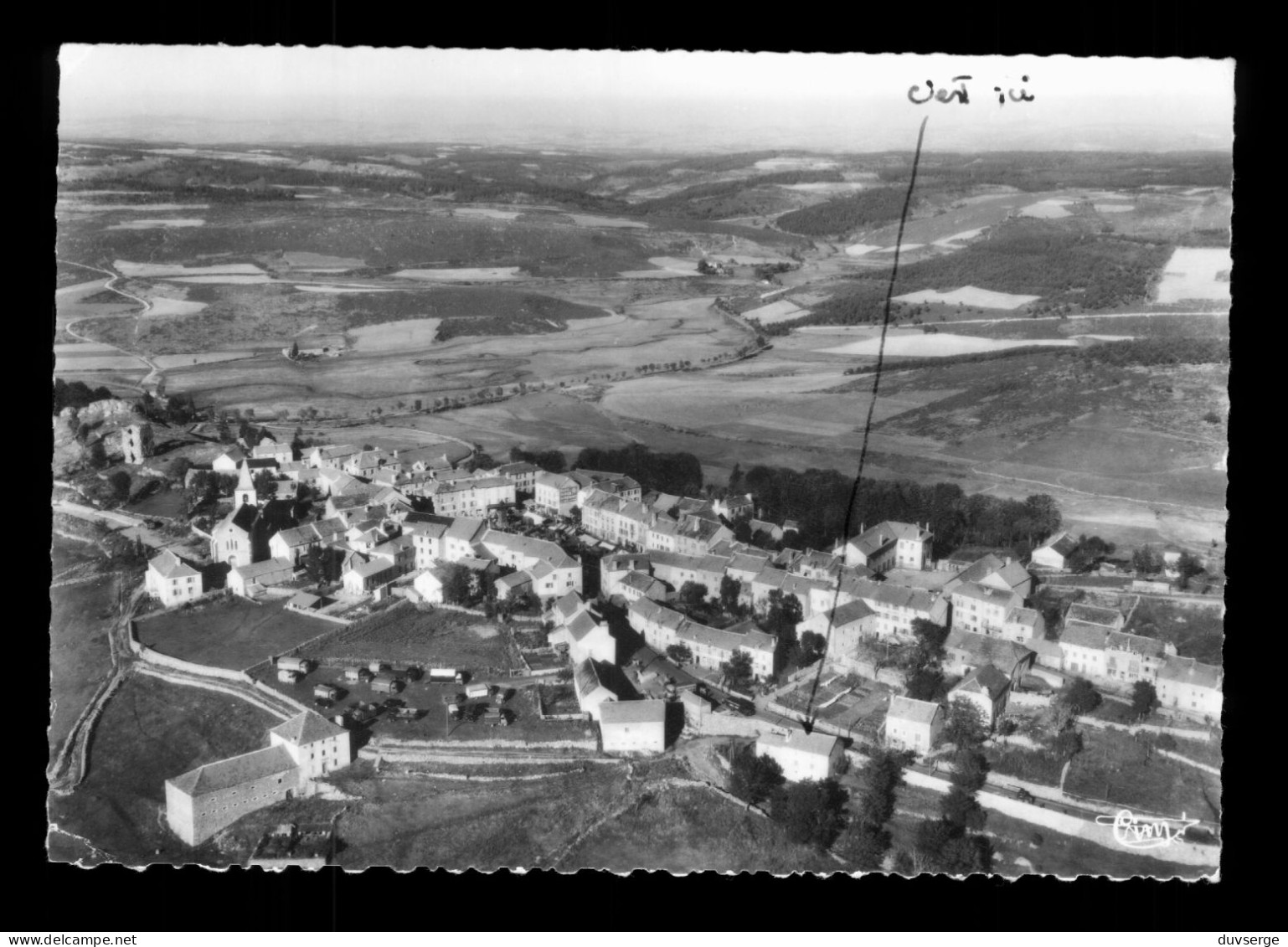 48 Lozere Chareauneuf De Randon Vue Aerienne ( Format 10,5cm X 15cm ) Petit  Pli Dans Un Angle Voir Scans - Chateauneuf De Randon