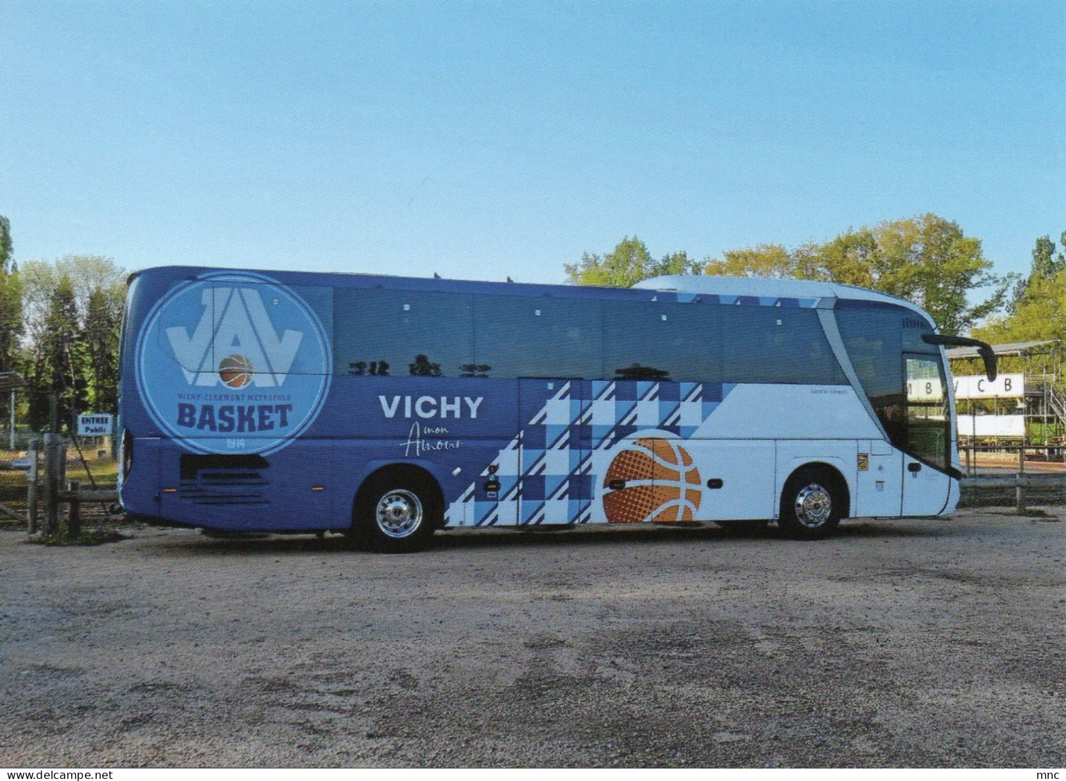 Le Bus De La JA Vichy - Basket-ball