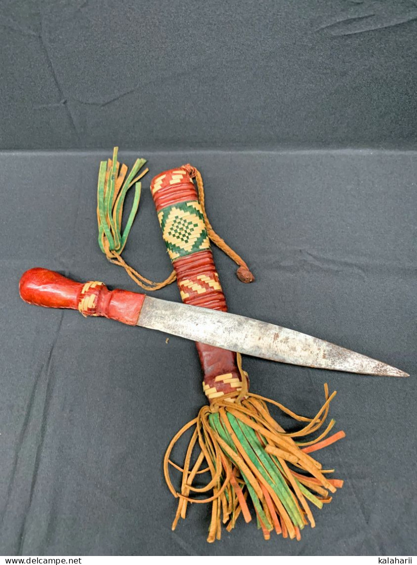 BEAU COUTEAU AFRICAIN MANDINGUE, XX° ET ACTUEL, ORIGINE GUINEE - Art Africain