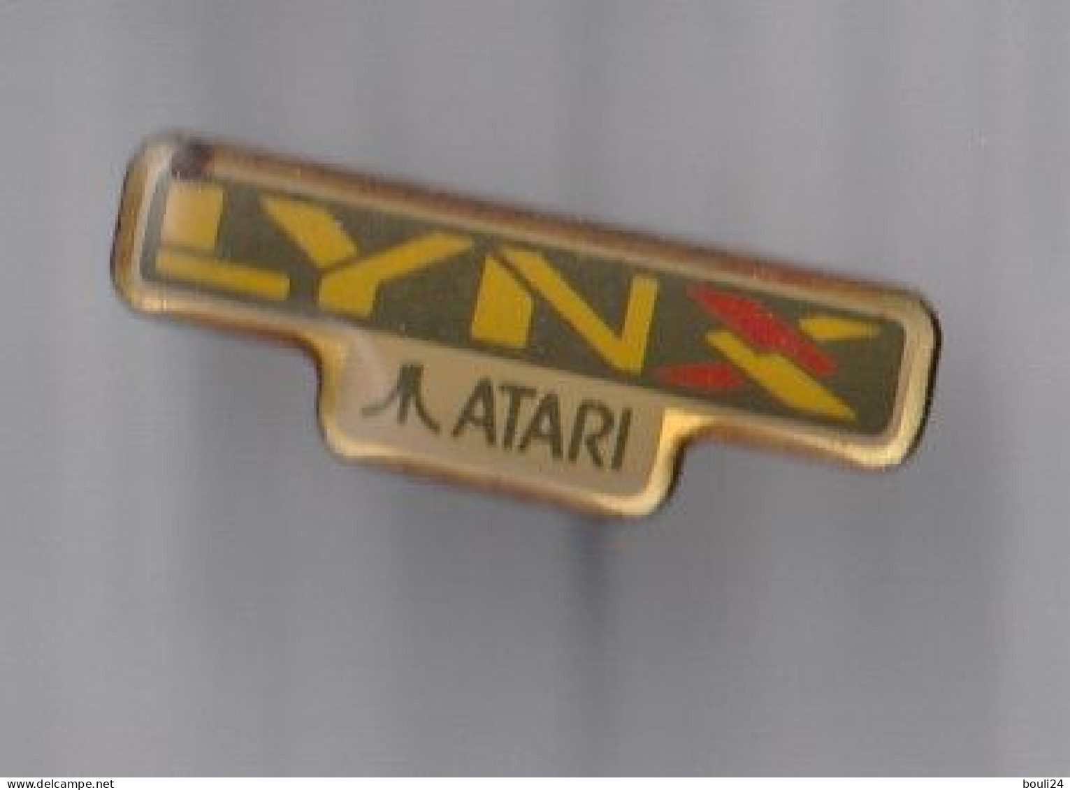 PIN'S THEME   JEUX LYNX  ATARI   CONSOLE  JEUX - Jeux