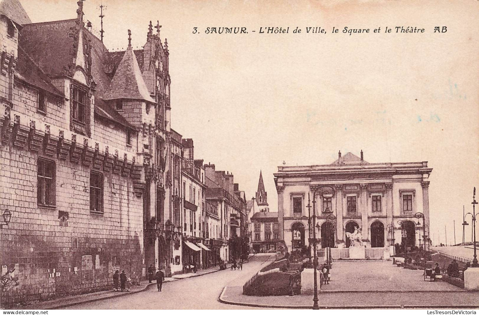 FRANCE - Saumur - L'Hôtel De Ville, Le Square Et Le Théâtre - AB - Carte Postale Ancienne - Saumur