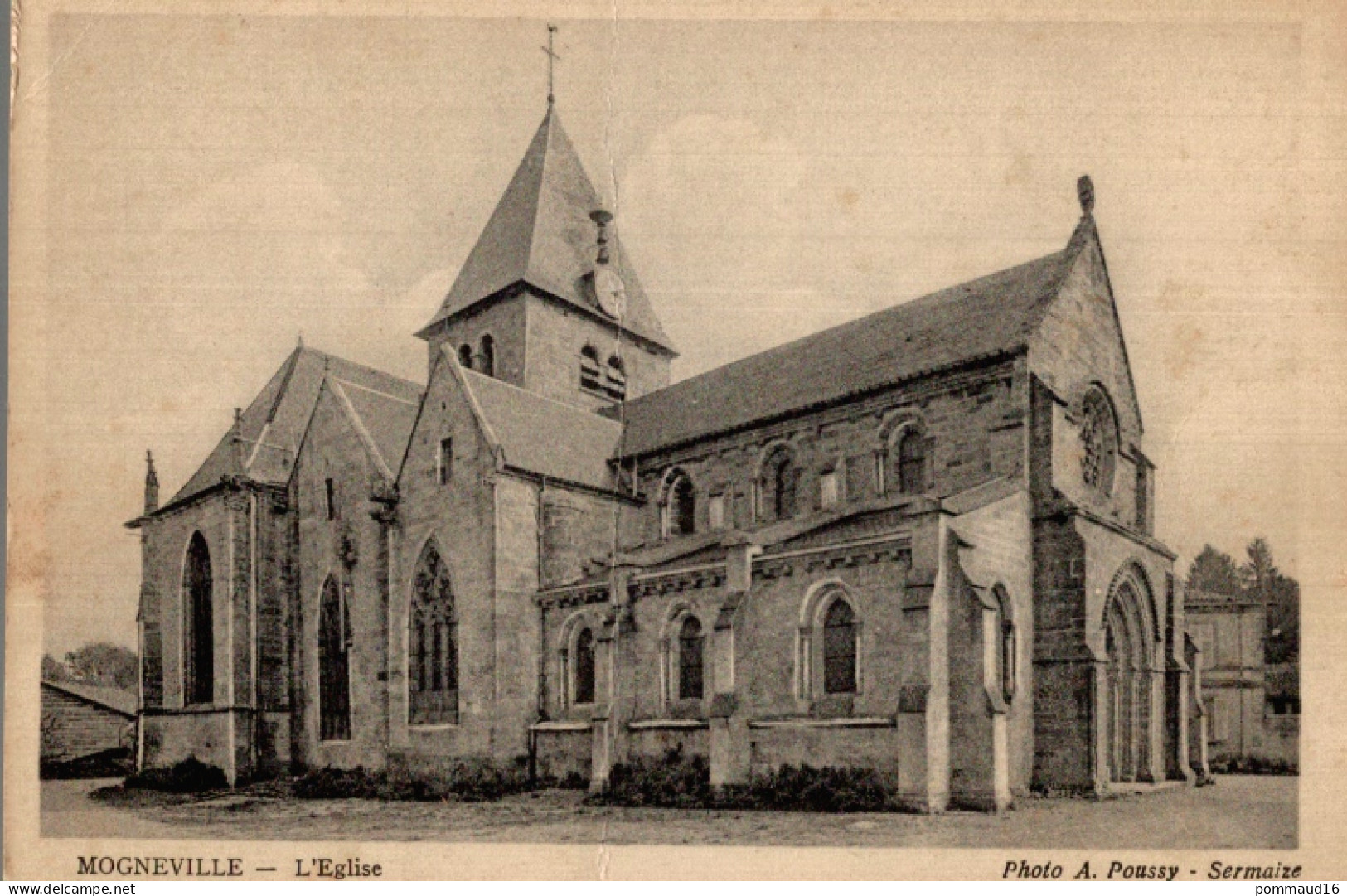 CPA Mogneville L'Eglise - Kirchen U. Kathedralen