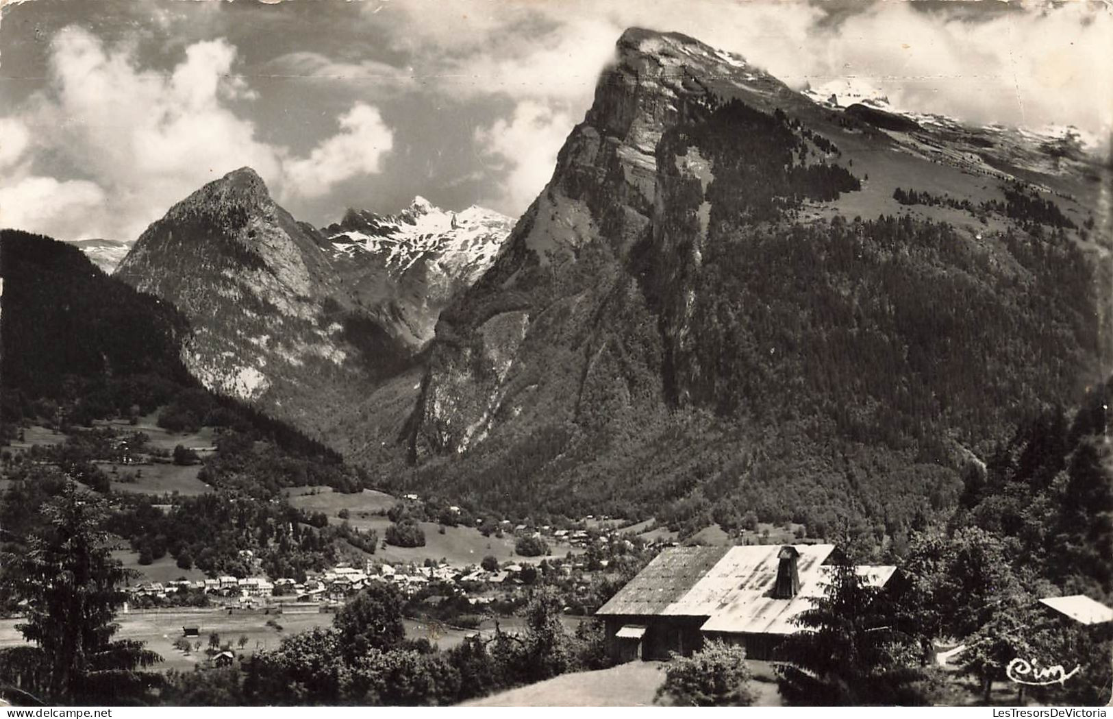 FRANCE - Samoëns - Vue Panoramique Et Le Criou - Haute Savoie - Carte Postale - Samoëns