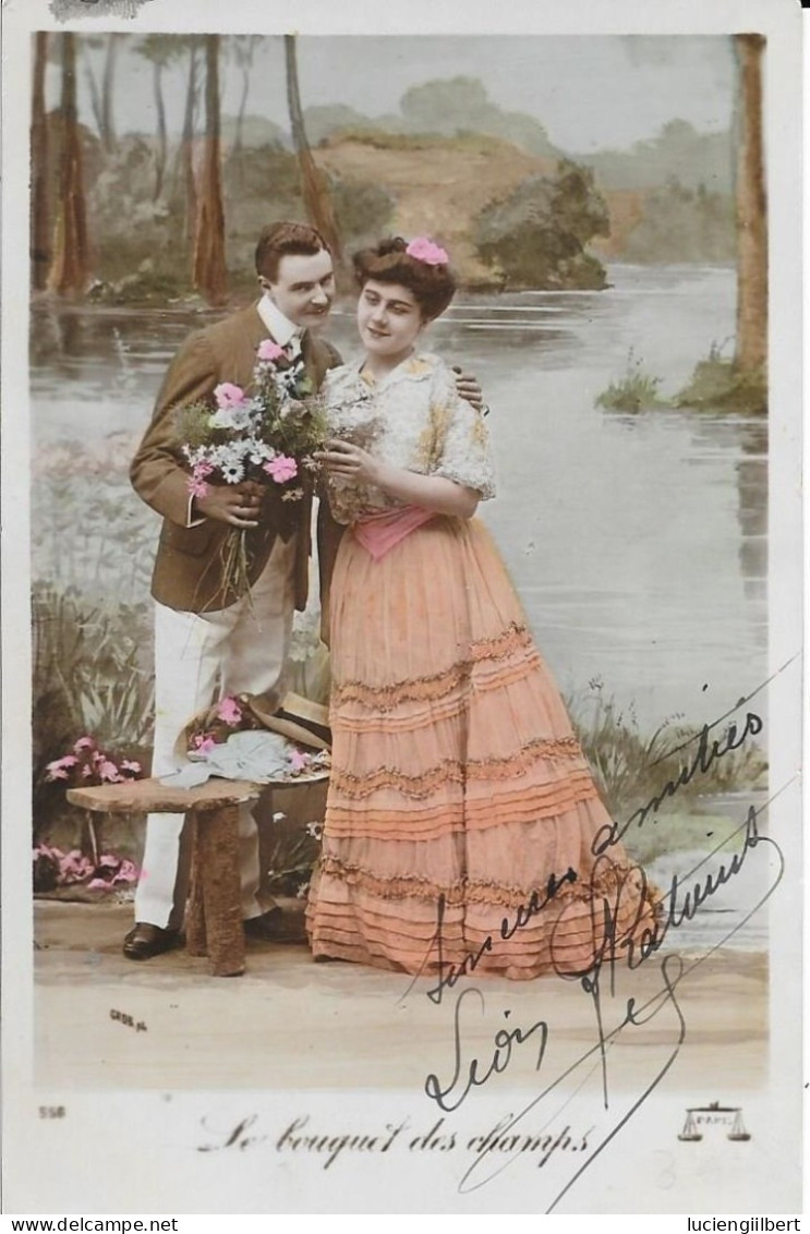 CARTE FANTAISIE ANNEES 1908  -    COUPLE  -  BOUQUET DES CHAMPS  -  CIRCULEE - COLLECTION JULIETTE - VARENNES S/LOIRE - Colecciones Y Lotes