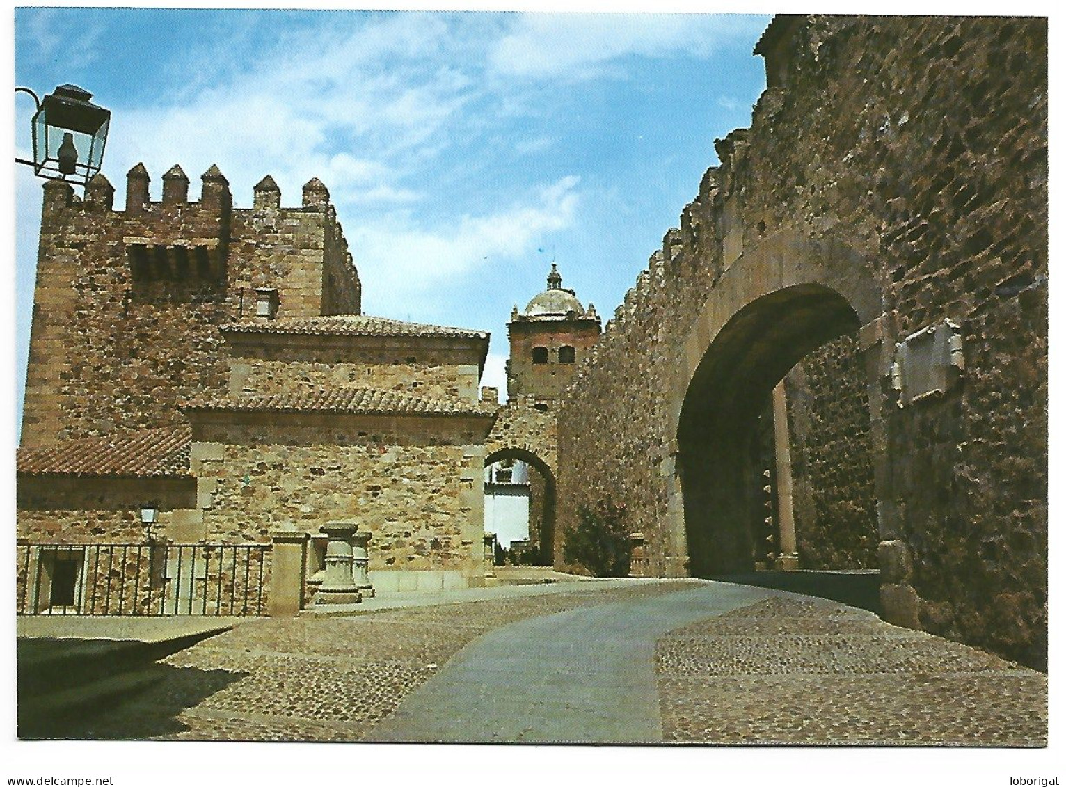 ARCO DE LA ESTRELLA Y TORRE DE BUJACO / STAR'S ARC AND TOWER OF BUJACO.-  CACERES.- ( ESPAÑA). - Cáceres