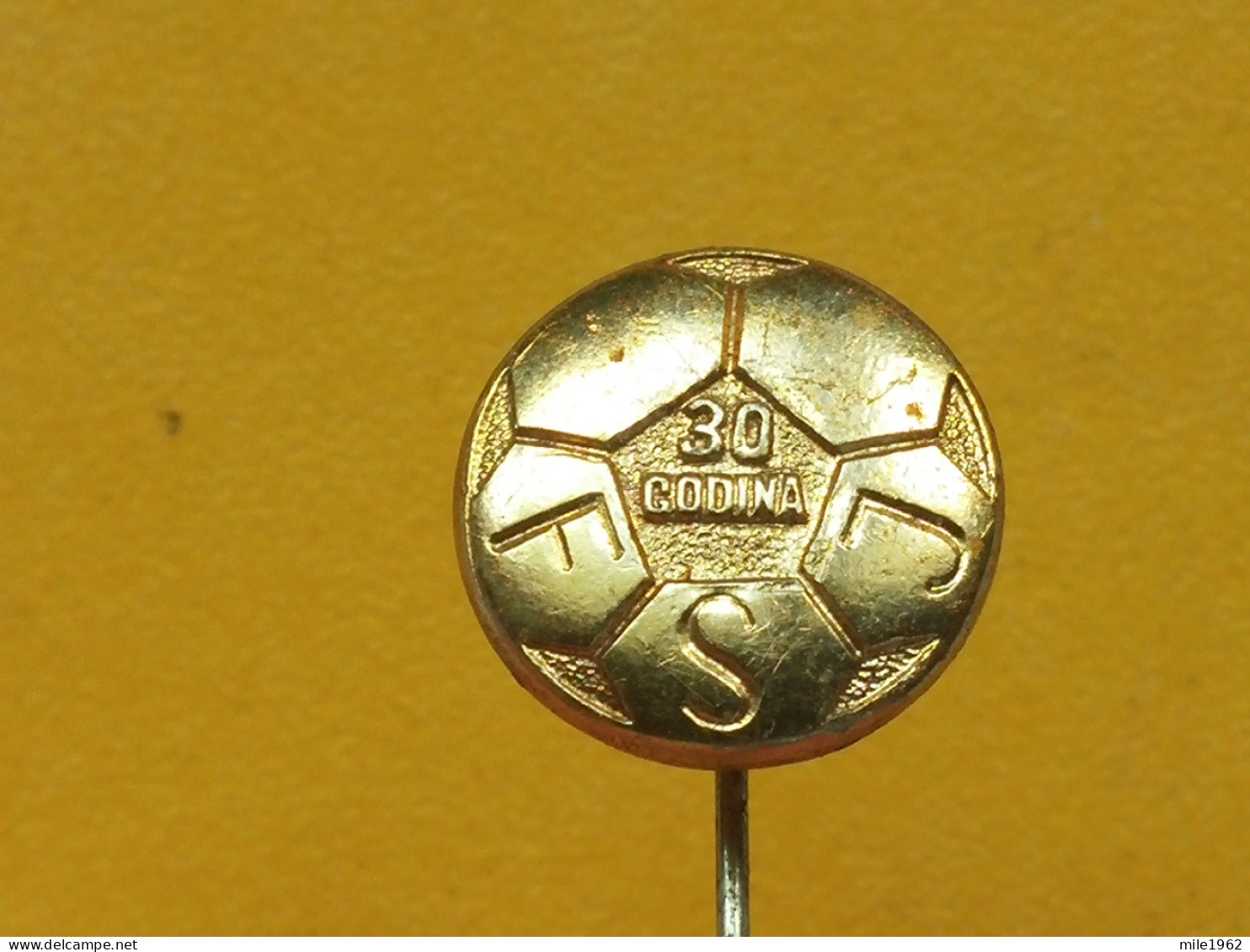 Badge Z-22-13 - SOCCER, FOOTBALL ASSOCIATION YUGOSLAVIA - Football