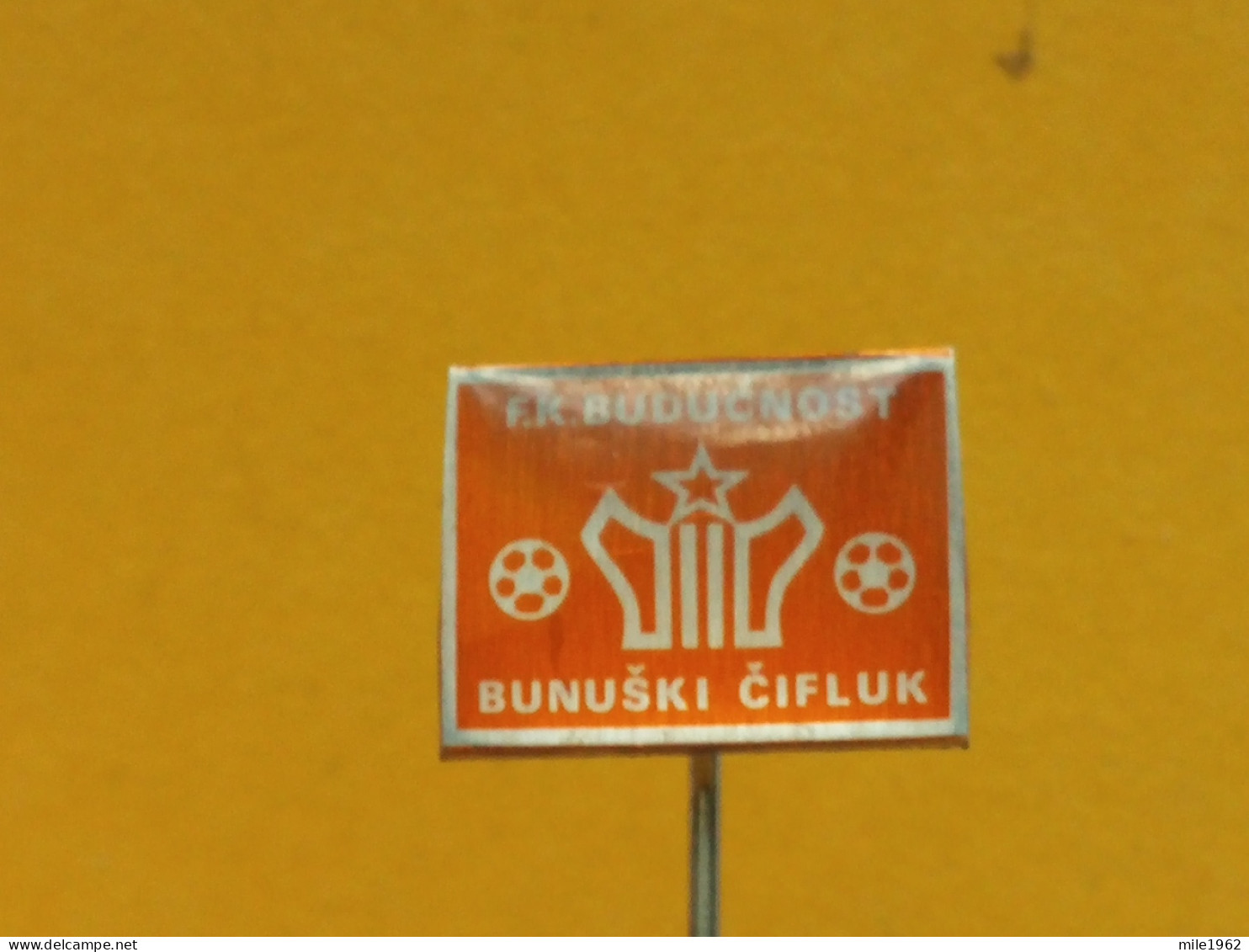 Badge Z-22-14 - SOCCER, FOOTBALL CLUB BUDUCNOST BUNUSKI CIFLUK, SERBIA - Football