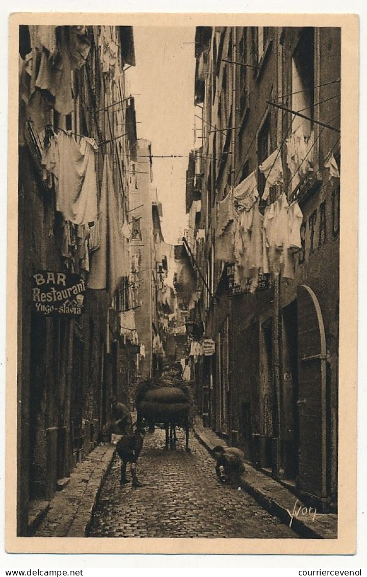 CPA - MARSEILLE (B Du R) - Une Rue Du Vieux Quartier (Vieux Port) - Old Port, Saint Victor, Le Panier