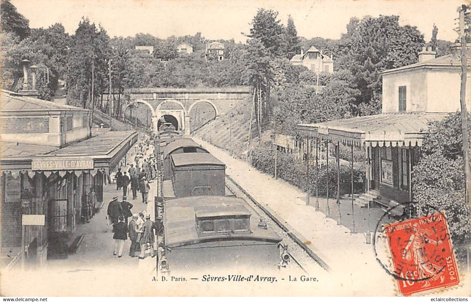 Ville D'Avray         92           Intérieur De La Gare.  Train                   (voir Scan) - Ville D'Avray