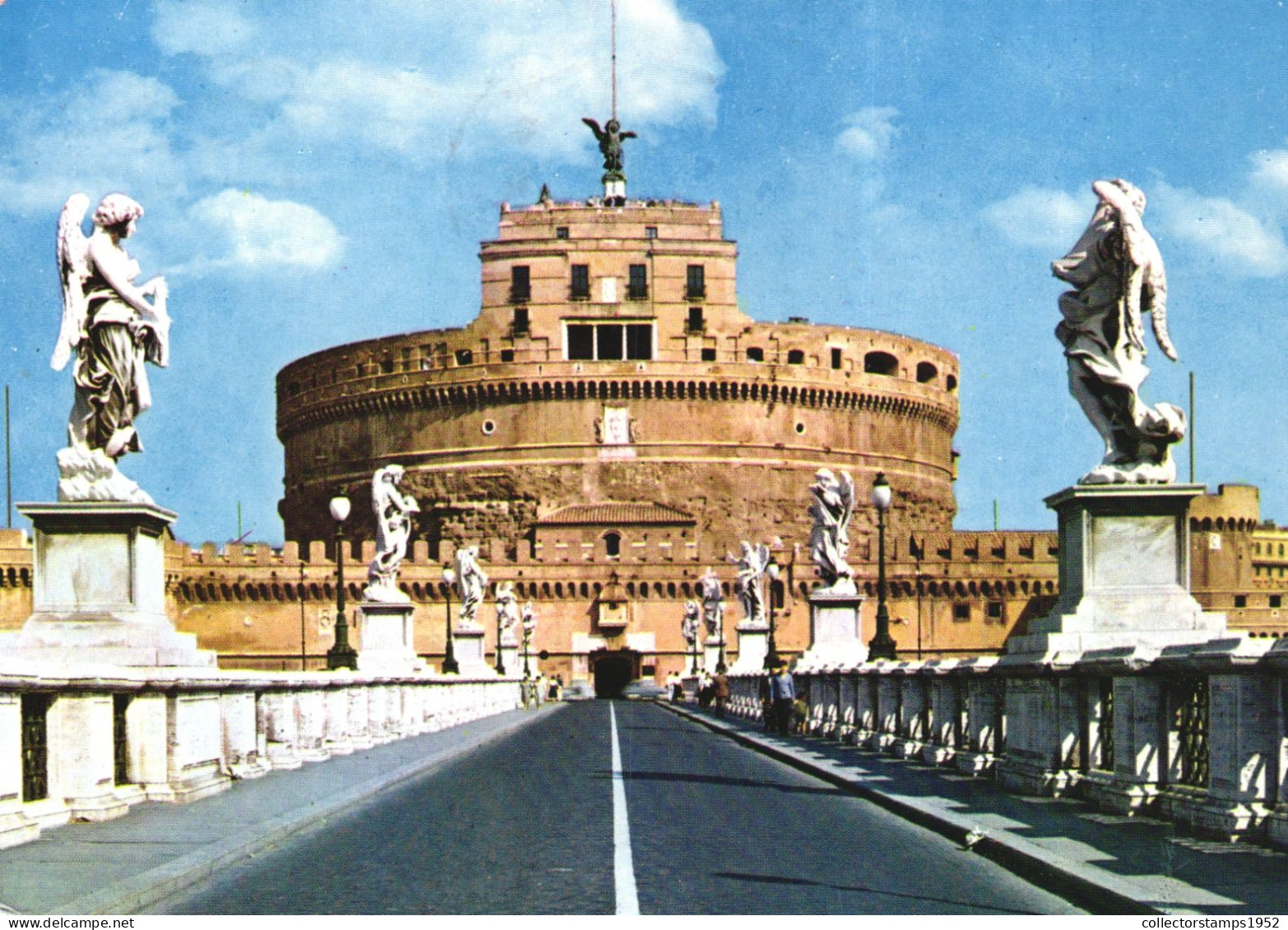 ROME, CASTEL SAINT ANGELO, ARCHITECTURE, BRIDGE, STATUES, ITALY - Castel Sant'Angelo