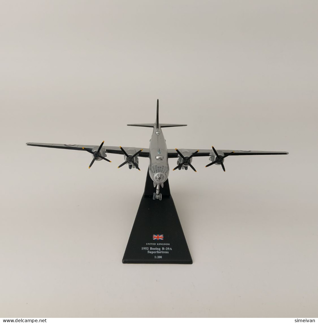 Diecast Model Fighter Aircraft 1952 Boeing B-29A Superfortress AmerCom 1:200 #5425 - Airplanes & Helicopters