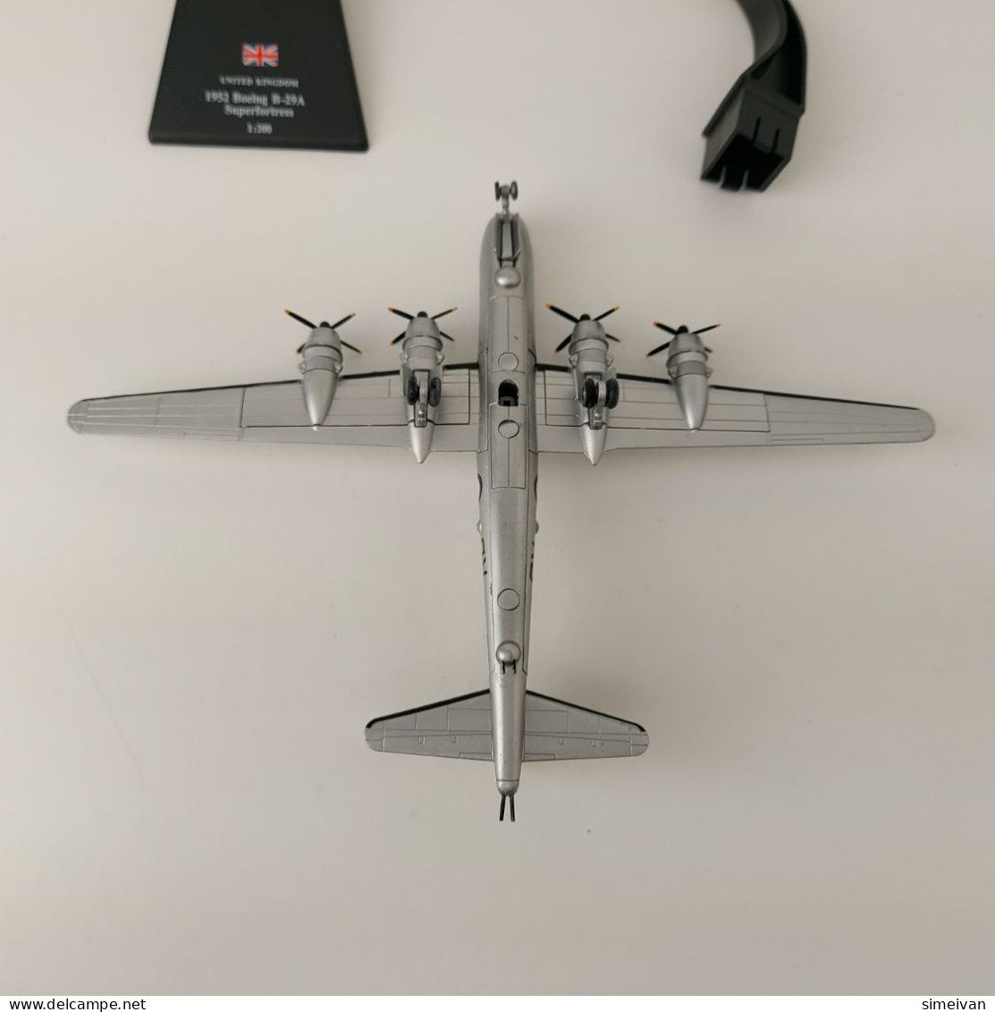 Diecast Model Fighter Aircraft 1952 Boeing B-29A Superfortress AmerCom 1:200 #5425