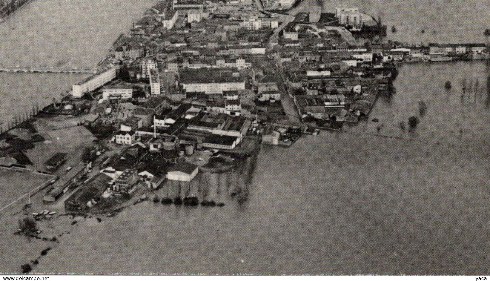 Macon - Inondations 1981 - La Crue Vue D'avion - St Laurent  Une Ile - Floods