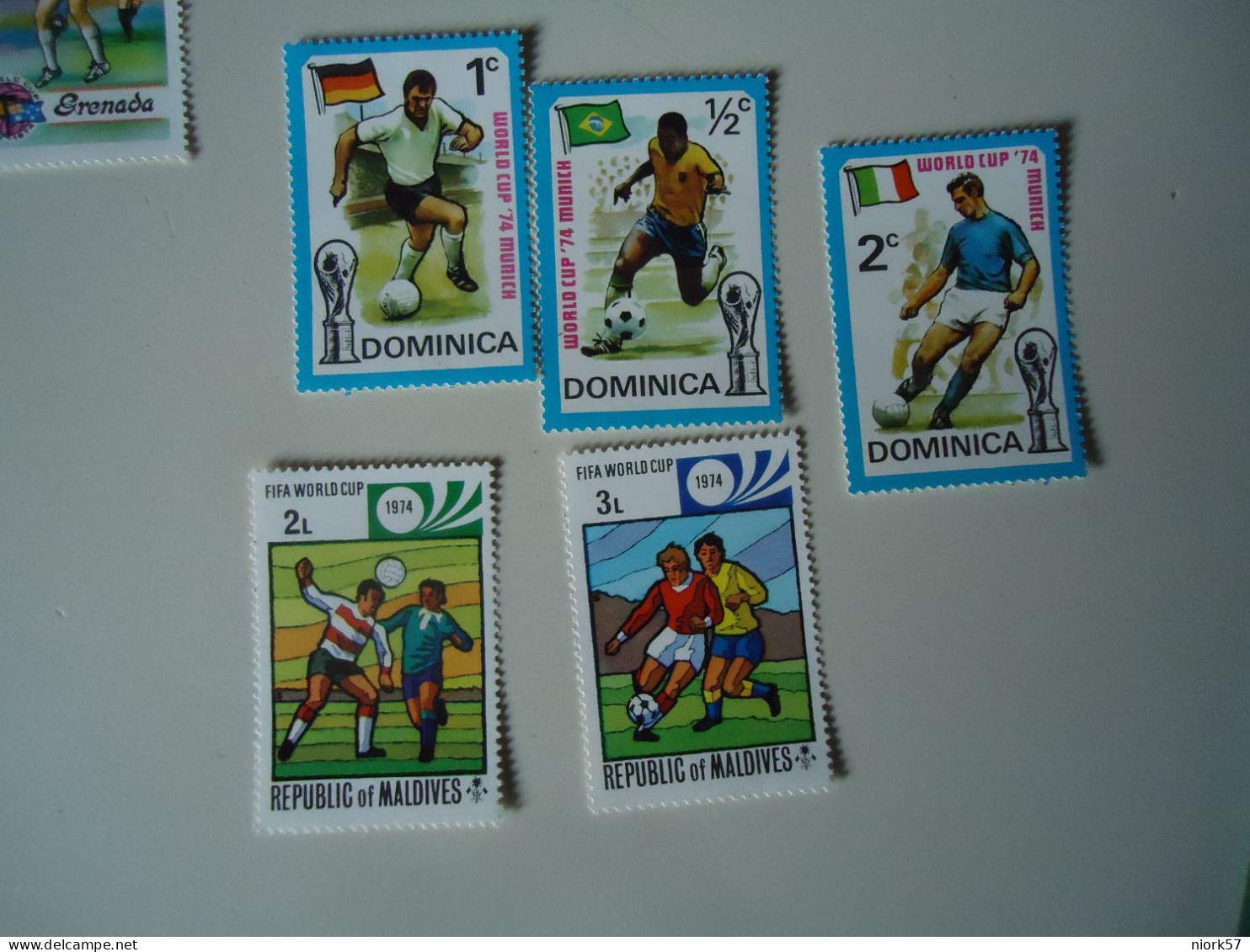 MALDIVES  AND DOMINICA   MNH  STAMPS  SET 5   FOOTBALL SOCCER WORLD CUP - Other & Unclassified