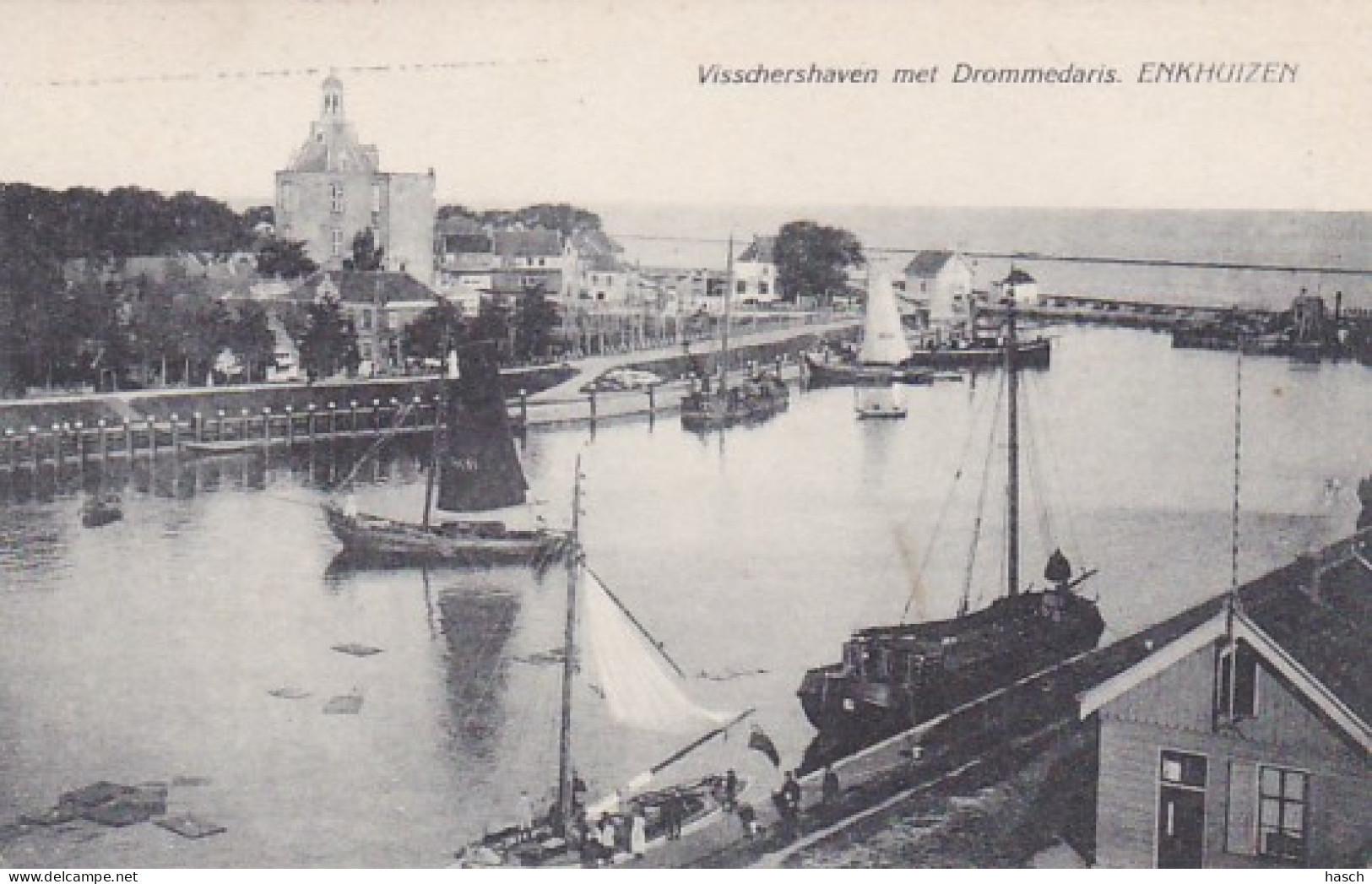 4845156Enkhuizen, Visschershaven Met Drommedaris 1832. - Enkhuizen