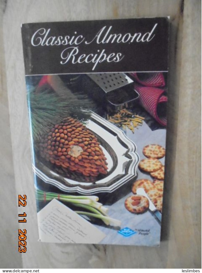 Classic Almond Recipes - Blue Diamond The Almond People 1969 - Américaine