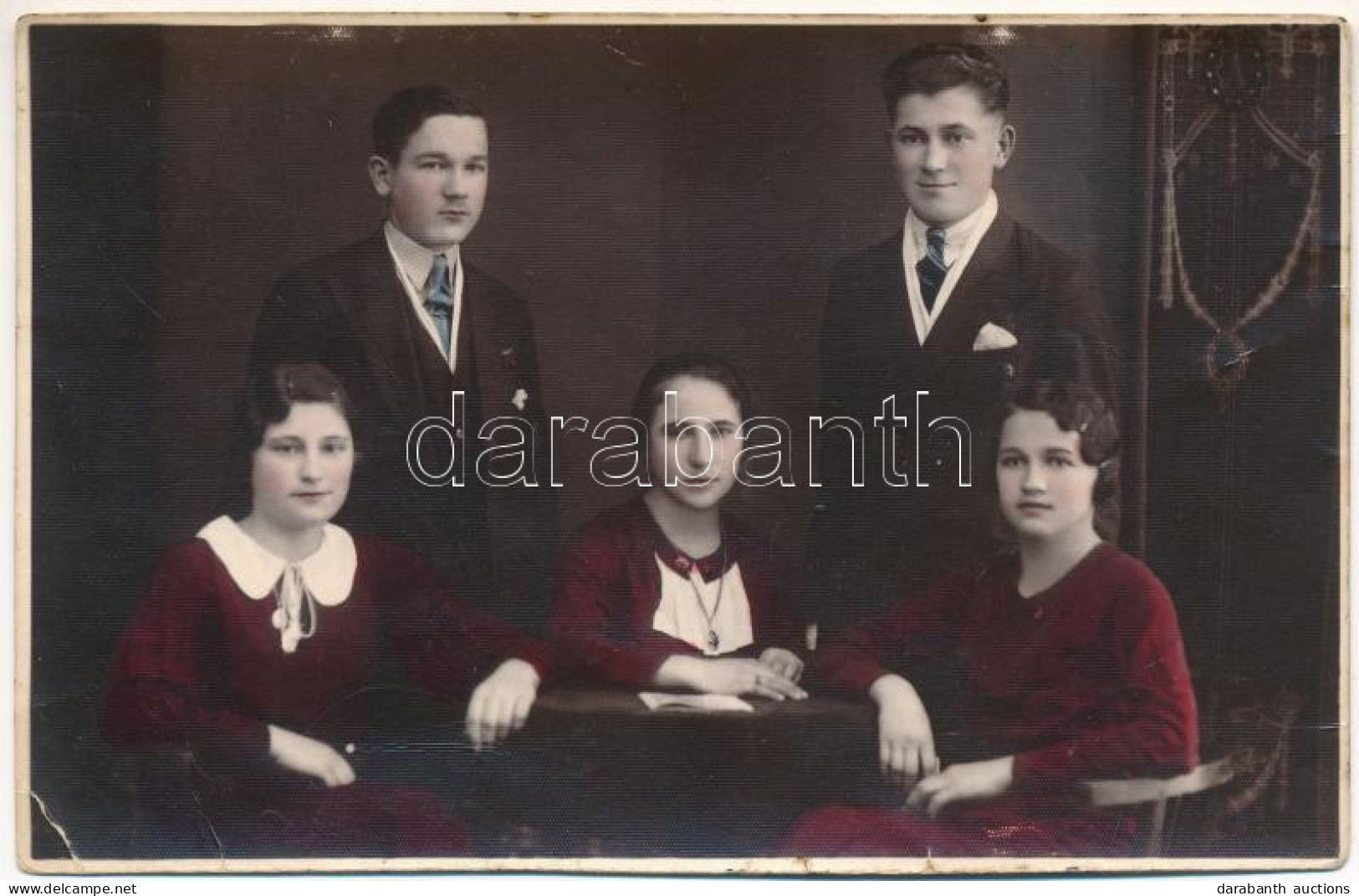 * T3/T4 1937 Arad, Család / Family Photo. Gurticean Fotograf (fl) - Ohne Zuordnung