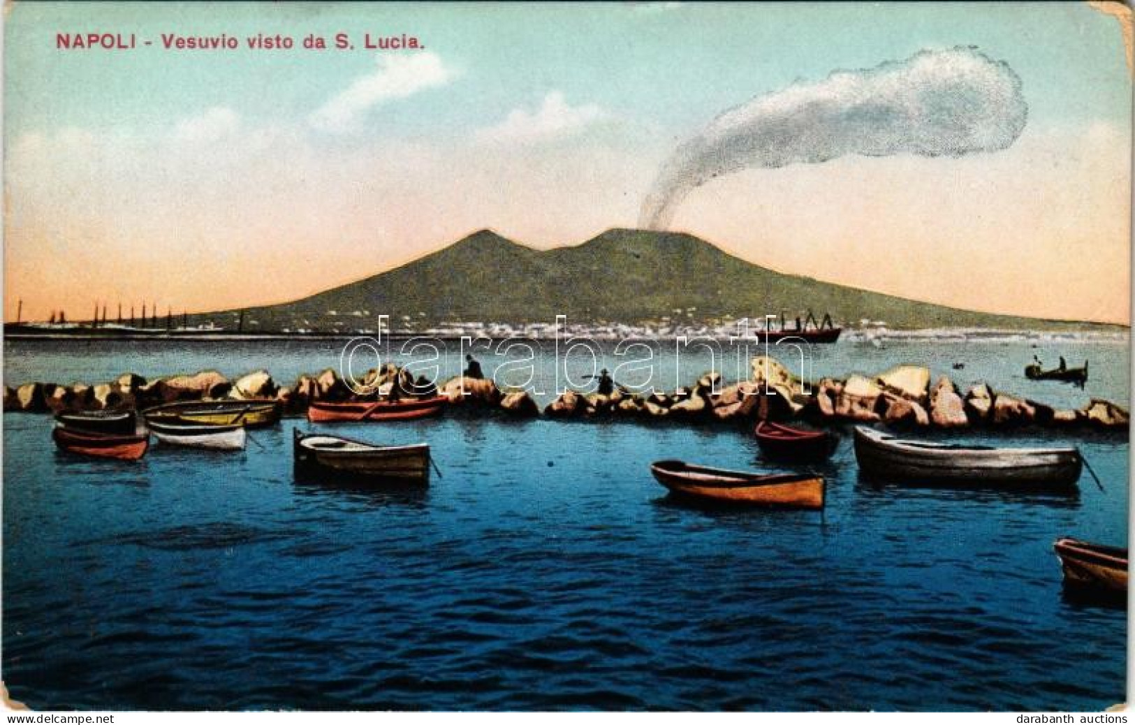 ** T2/T3 Napoli, Naples; Vesuvio Visto Da S. Lucia / Mount Vesuvius, Fishing Boats (worn Corner) - Non Classés