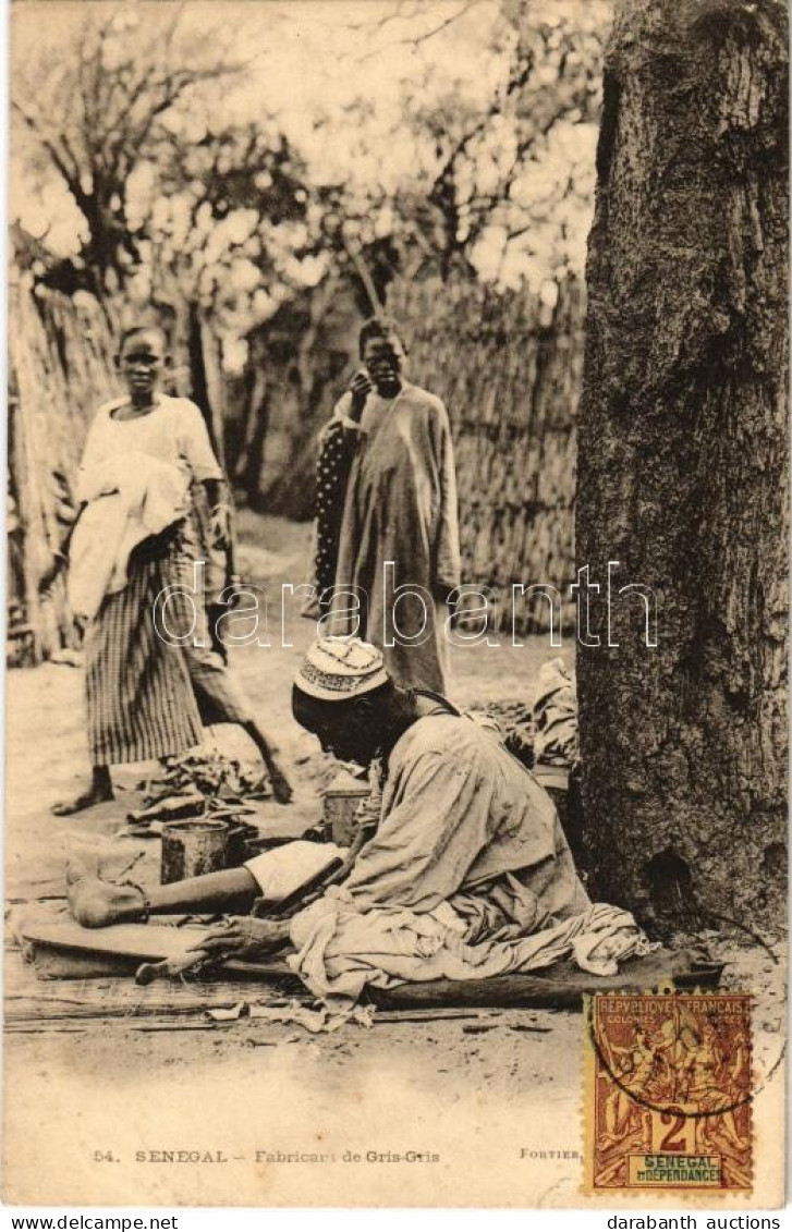 * T1 Sénégal, Fabricart De Gris-Gris / Talisman Maker, African Folklore - Zonder Classificatie