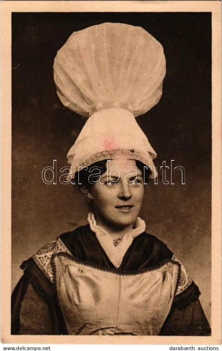 * T2/T3 La Normandie. Coiffe De Bayeux / French Folklore, Bayeux Lady With Headdress (EK) - Unclassified