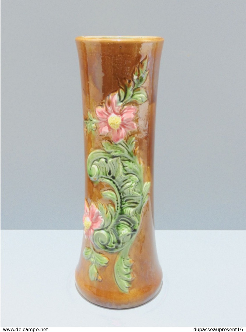 -JOLI VASE ANCIEN BARBOTINE Décor Floral En EPAISSEUR COLLECTION Déco XXe   E - Andere & Zonder Classificatie