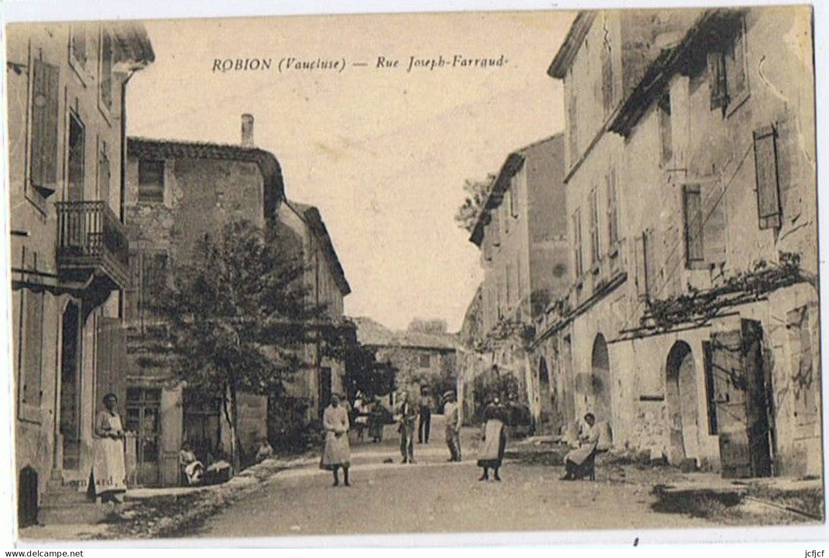 Cpa..84..ROBION..VAUCLUSE..RUE JOSEPH FARAUD - Robion