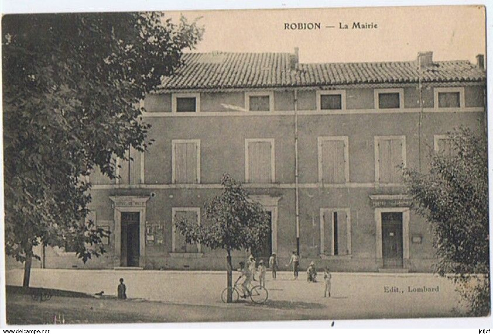 Cpa..84..ROBION..VAUCLUSE..LA MAIRIE - Robion