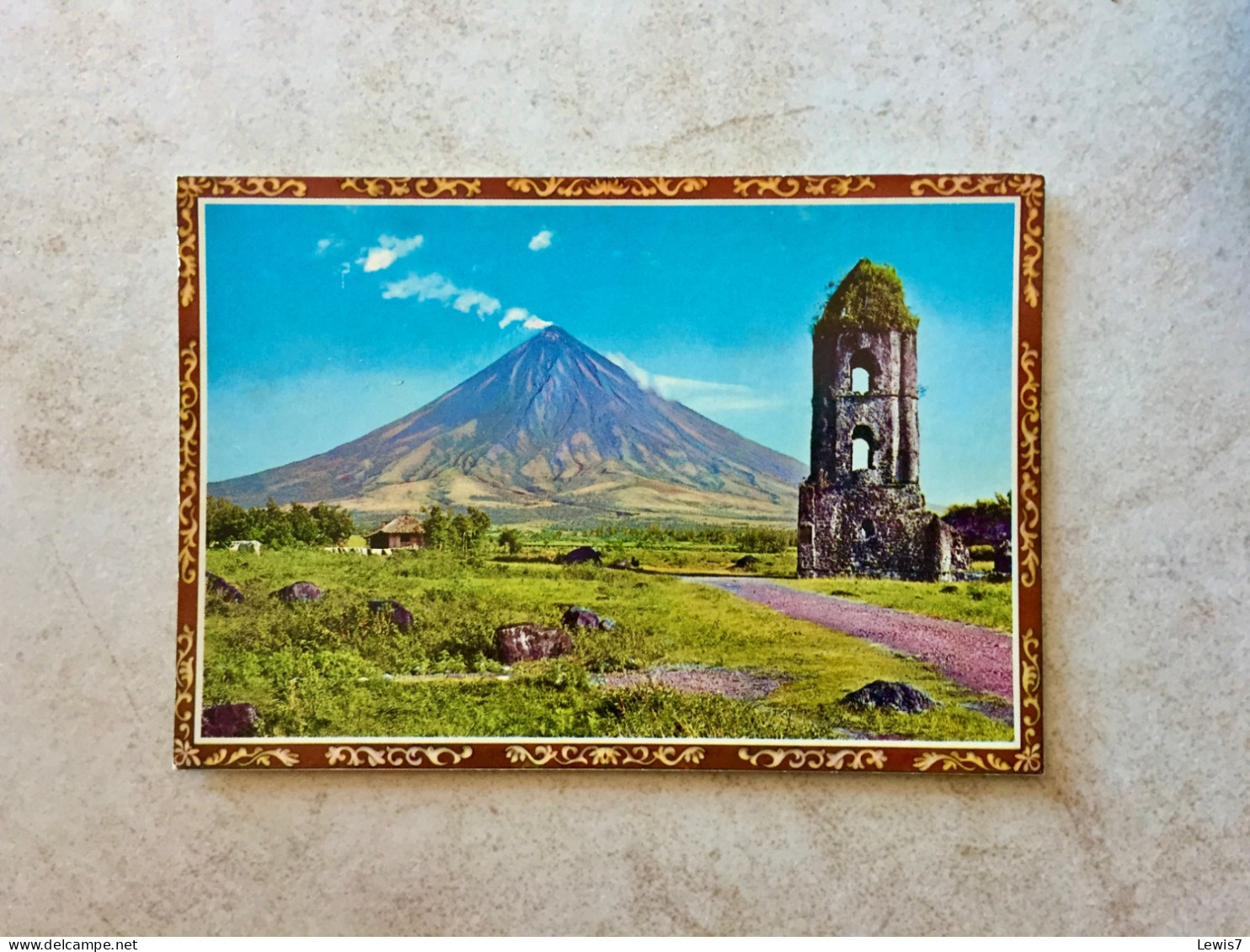 Philippines : Ruins Of Cagsawa Church With Mayon Volcano - Philippines