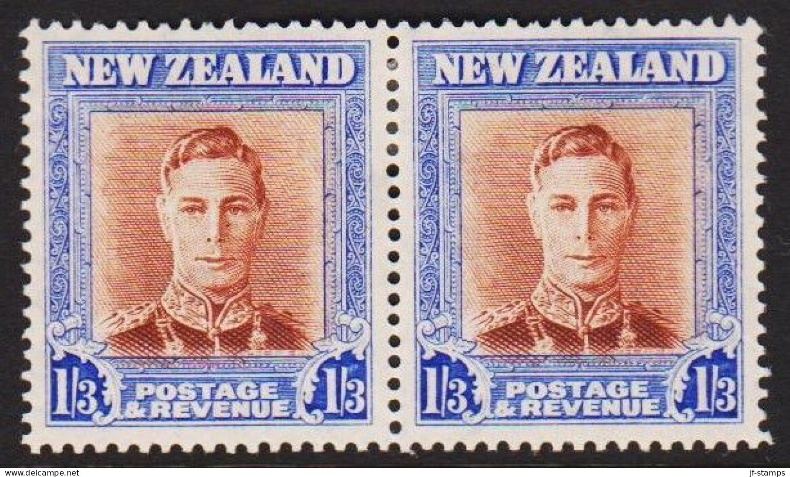 1947. New Zealand. Georg VI 1/3 In Pair Hinged.  (MICHEL 296) - JF537504 - Briefe U. Dokumente