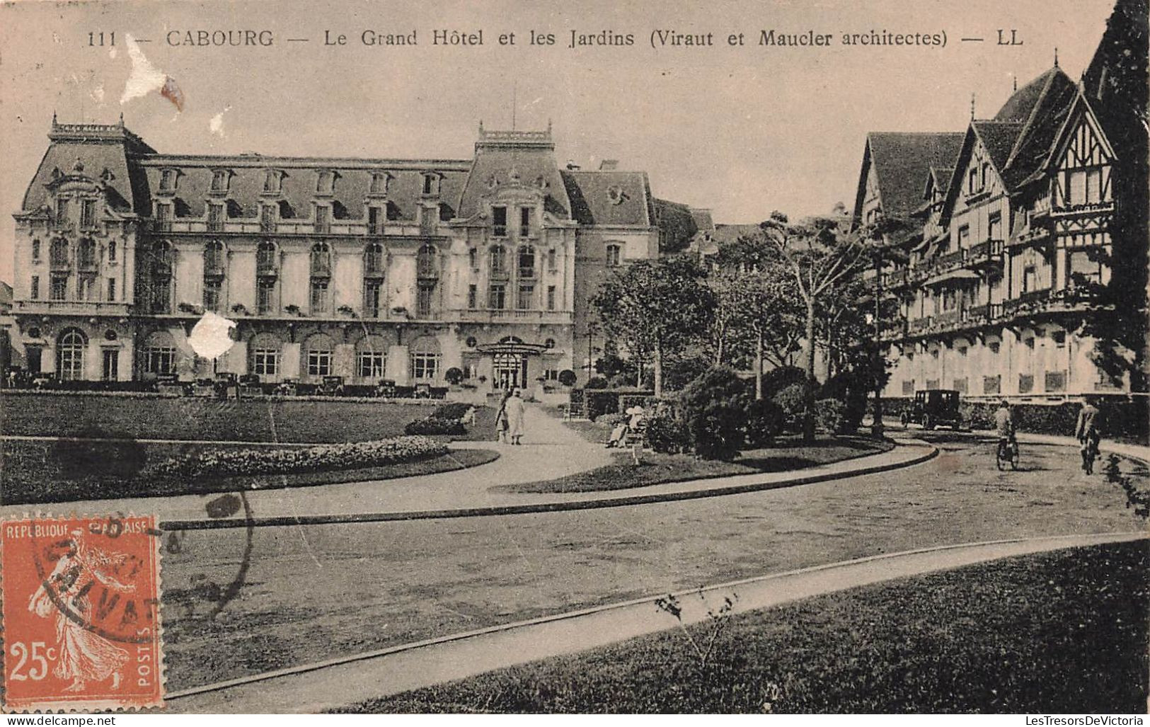 FRANCE - Cabourg - Le Grand Hôtel Et Les Jardins (Viraut Et Maucler Architectes)  - Carte Postale Ancienne - Cabourg