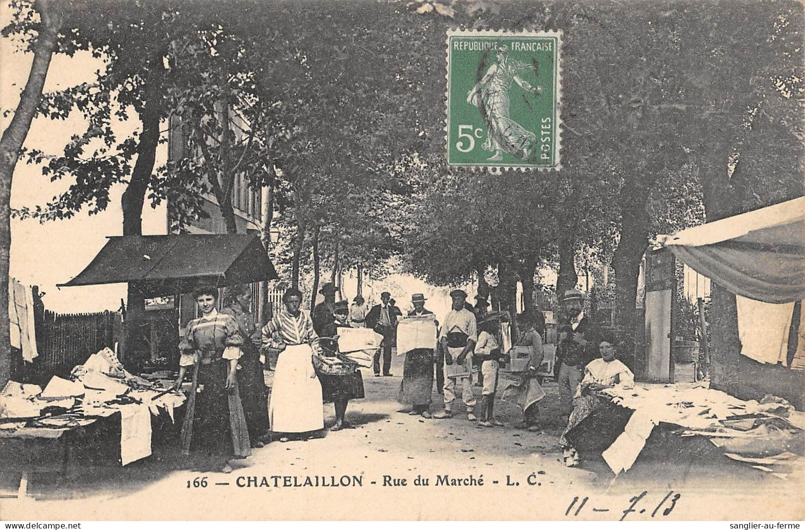 CPA 17 CHATELAILLON / RUE DU MARCHE - Châtelaillon-Plage