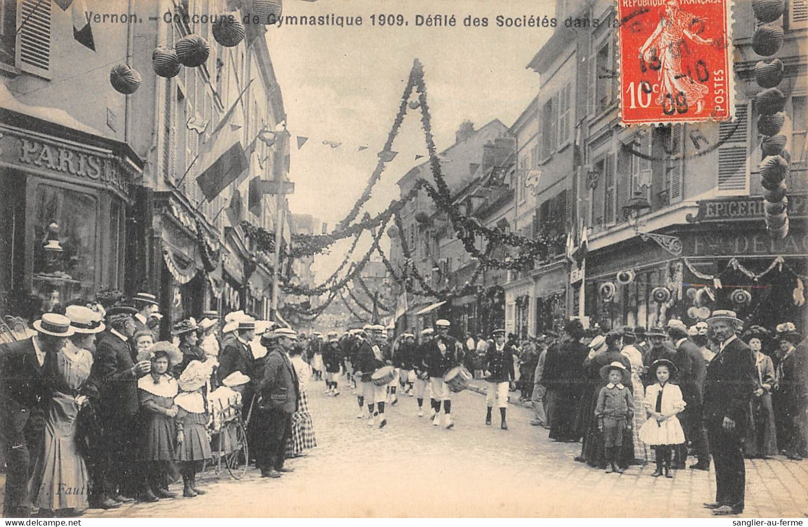 CPA 27 VERNON / CONCOURS DE GYMNASTIQUE 1909 / DEFILE DES SOCIETES DANS LA RUE - Vernon