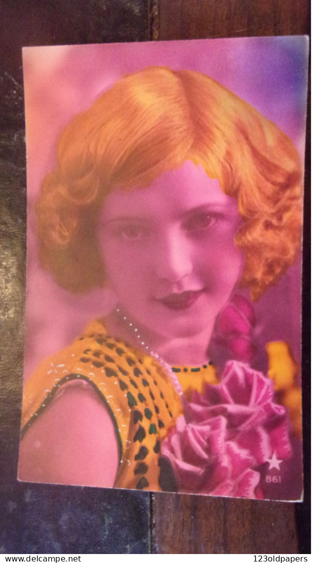1930 Colorisée Fantaisie Art & Déco Belle Jeune Femme COULEUR FLASH COIFFURE - Frauen