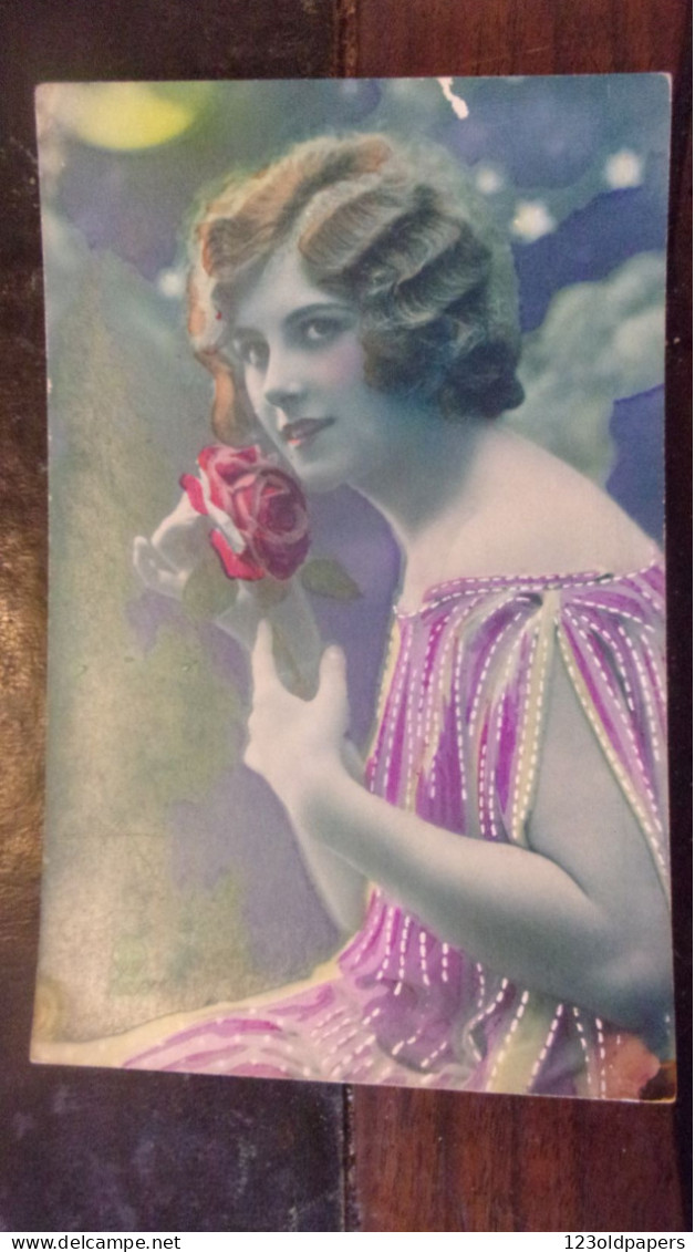 1930 Colorisée Fantaisie Art & Déco Belle Jeune Femme COULEUR FLASH COIFFURE - Women