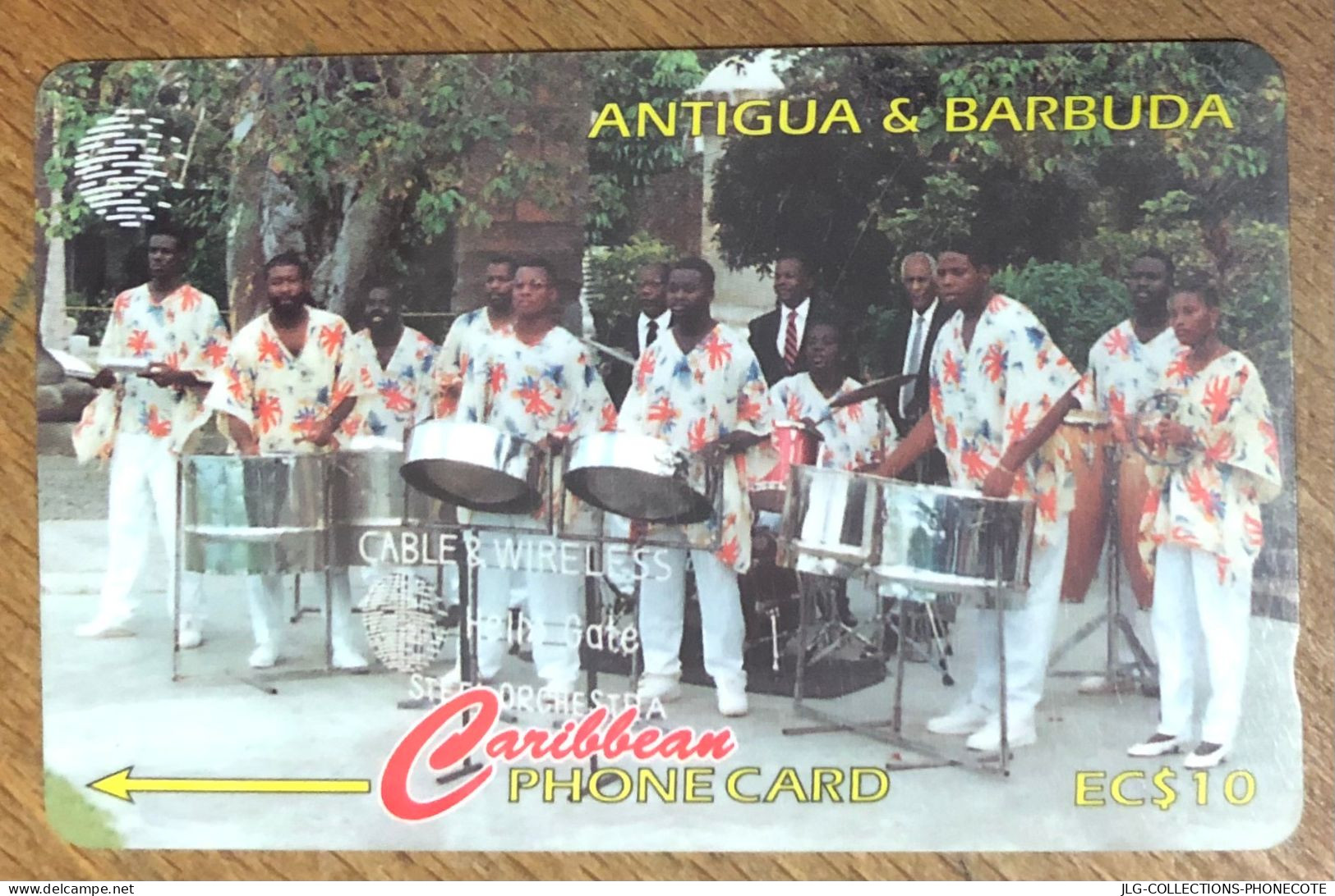 ANTIGUA & BARBUDA ORCHESTRA EC$ 10 CARIBBEAN CABLE & WIRELESS SCHEDA PREPAID TELECARTE TELEFONKARTE PHONECARD - Antigua U. Barbuda