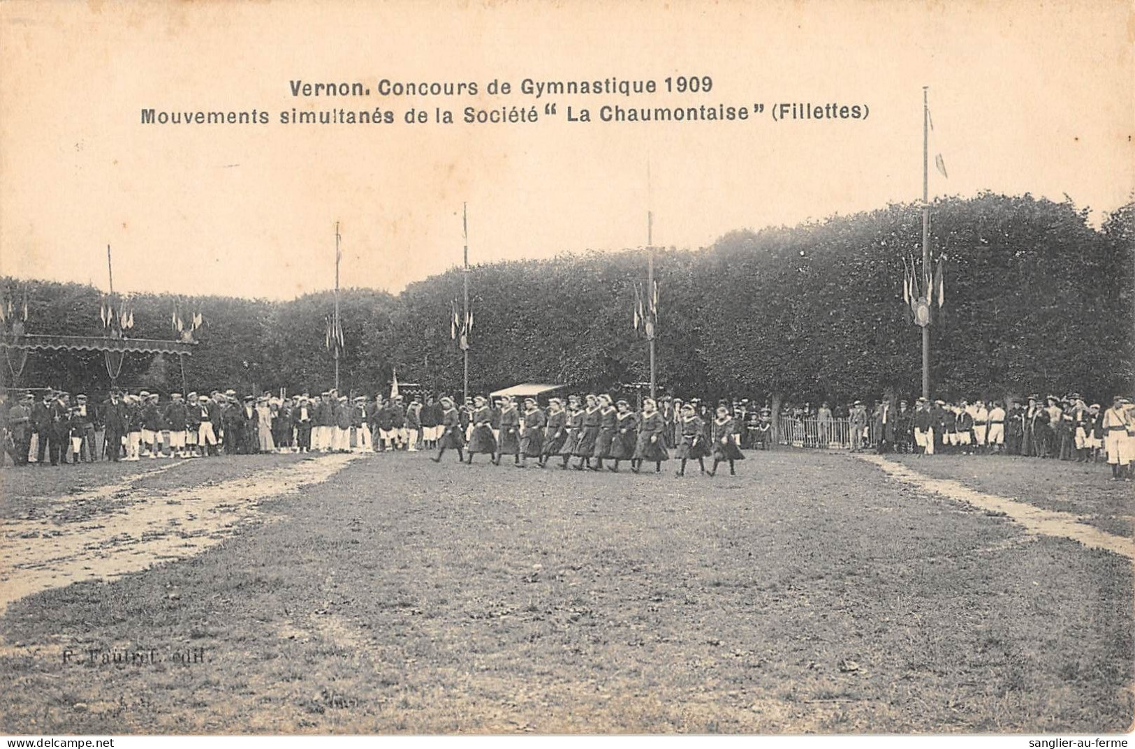 CPA 27 VERNON / CONCOURS DE GYMNASTIQUE 1909 / MOUVEMENTS SIMULTANES DE LA SOCIETE LA CHAUMONTAISE / FILLETTES - Vernon