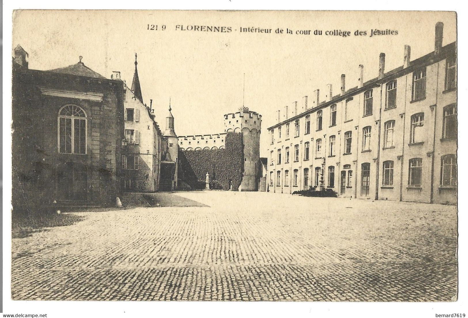 Belgique  -  Floreffe -  Interieur  De La Cour Des Colleges  Des Jesuites -  Avant Au Duc  De Beauffort - Floreffe