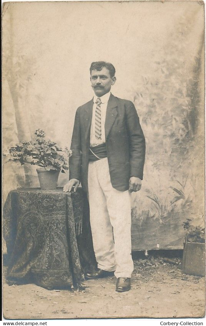 CPA. PHOTO. Portrait Homme Nommé Située à Castelsarrasin 1915 - Genealogy