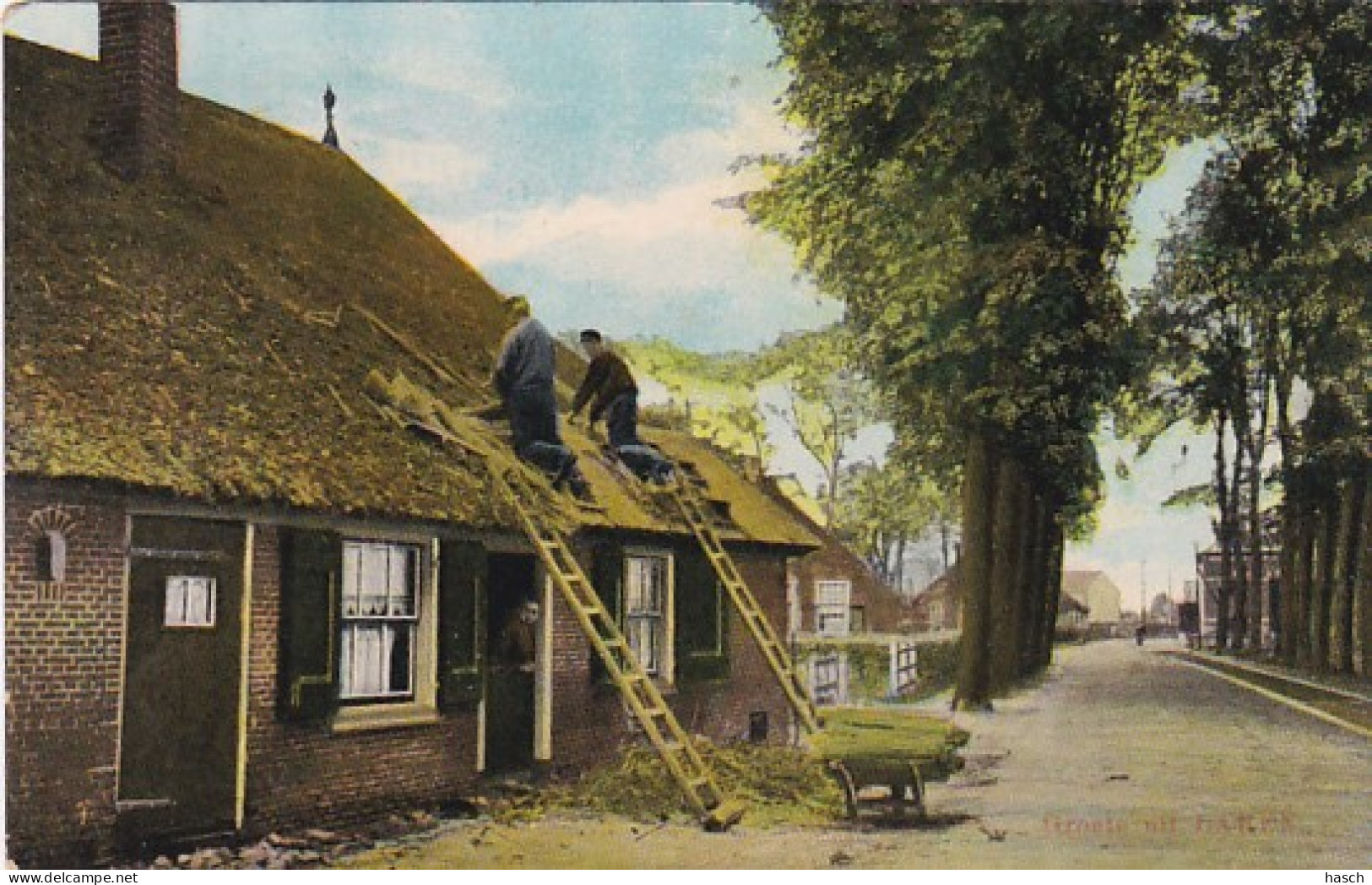 4843328Groete Uit Laren. DAK REPARATIE – RIETDEKKERS. (poststempel 1908) - Laren (NH)